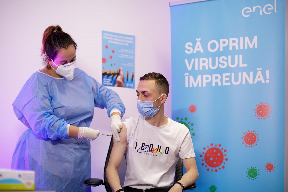 Companiile Enel pun la dispoziția angajaților și familiilor lor centre de vaccinare anti-covid în București și Constanța